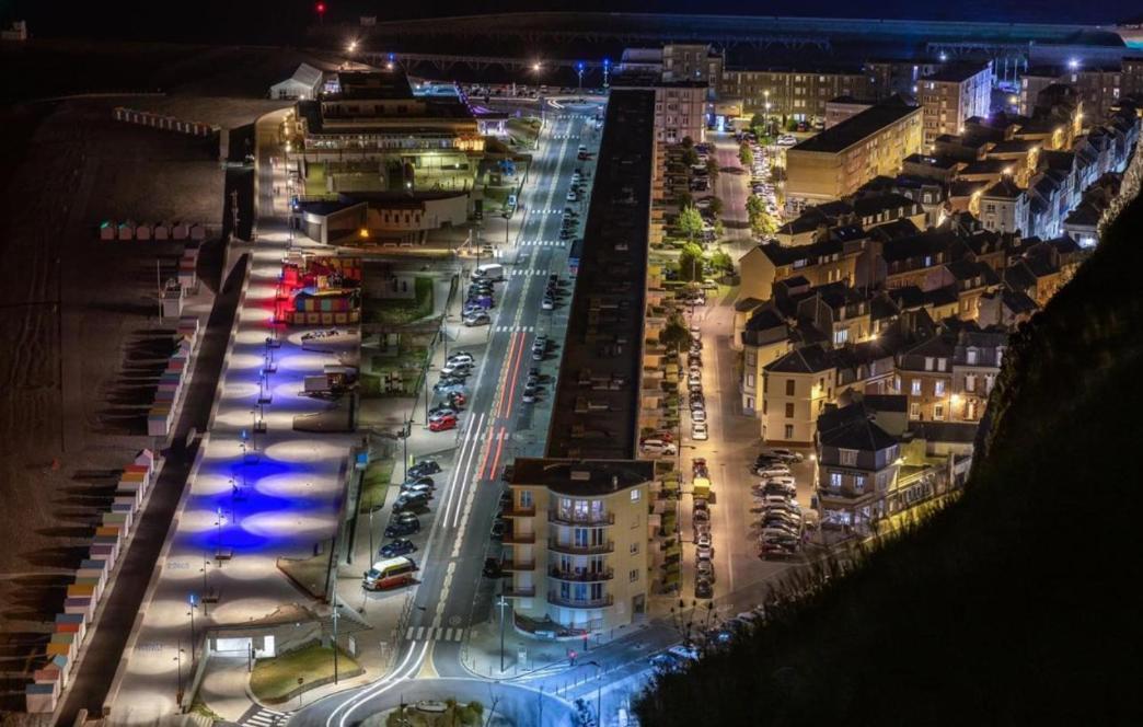 Esplanade Front De Mer 109 1Er Etage Lit Fait Wifi Taxe De Sejour Incluse Le Tréport Kültér fotó